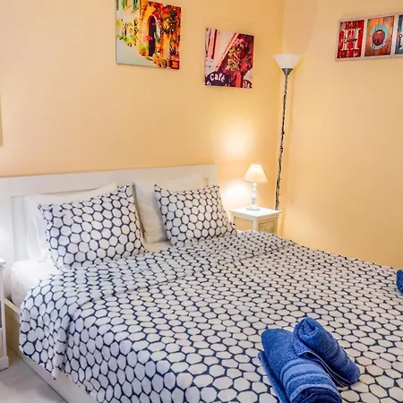 Zoe'S Studio-2