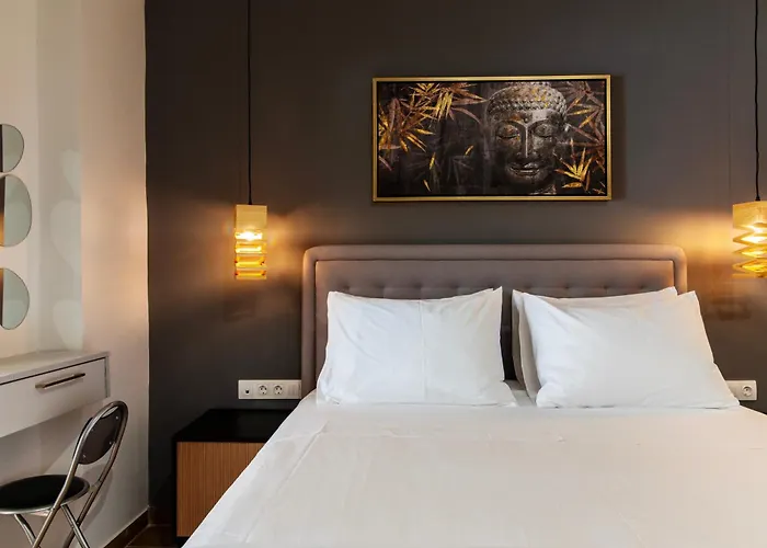 Luxury Boutique Suite W Balcony 5 Min Metro